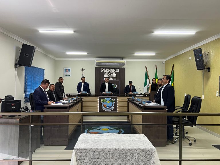 Leia mais sobre o artigo Câmara de Tibau realiza 17ª Sessão Ordinária e recebe imagem peregrina de Santa Terezinha